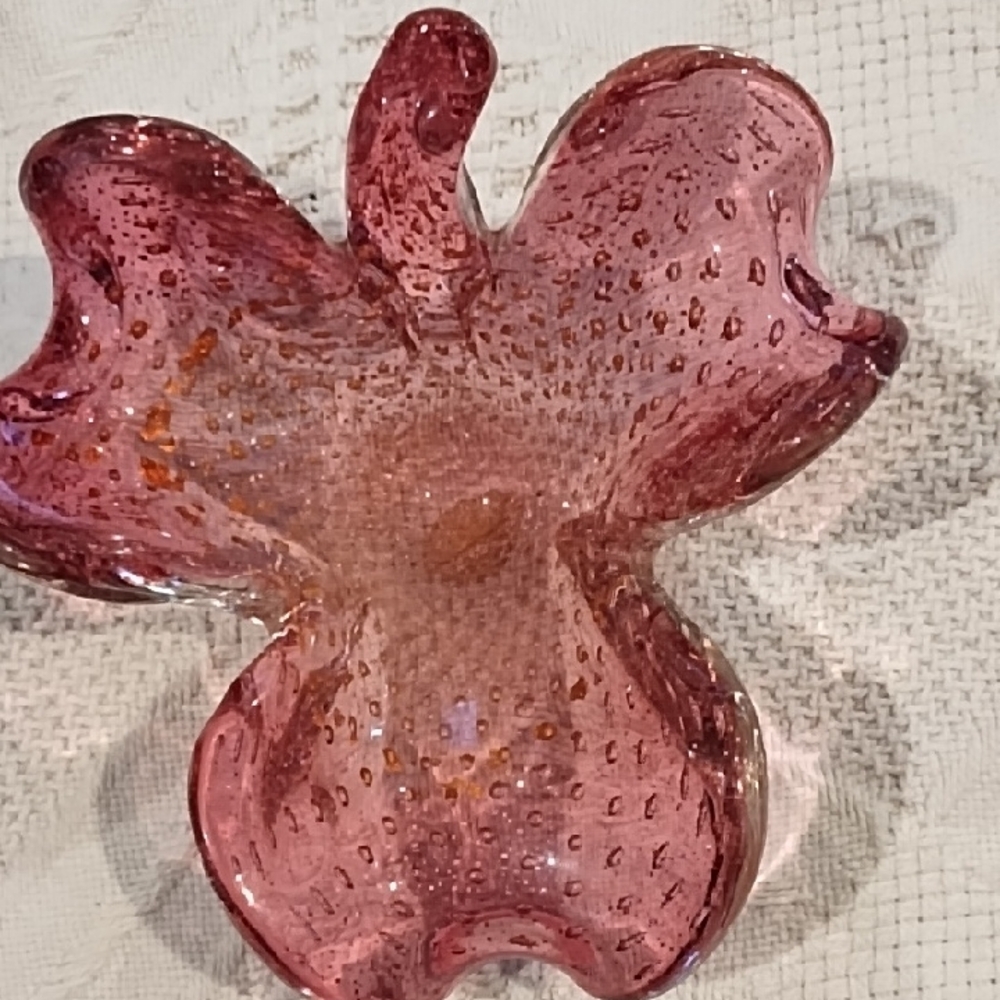 Elegant Pink Glass Flower Art Piece